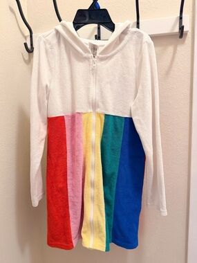 Hanna Andersson Cream Hooded Zip Robe with Rainbow Stripe Skirt
